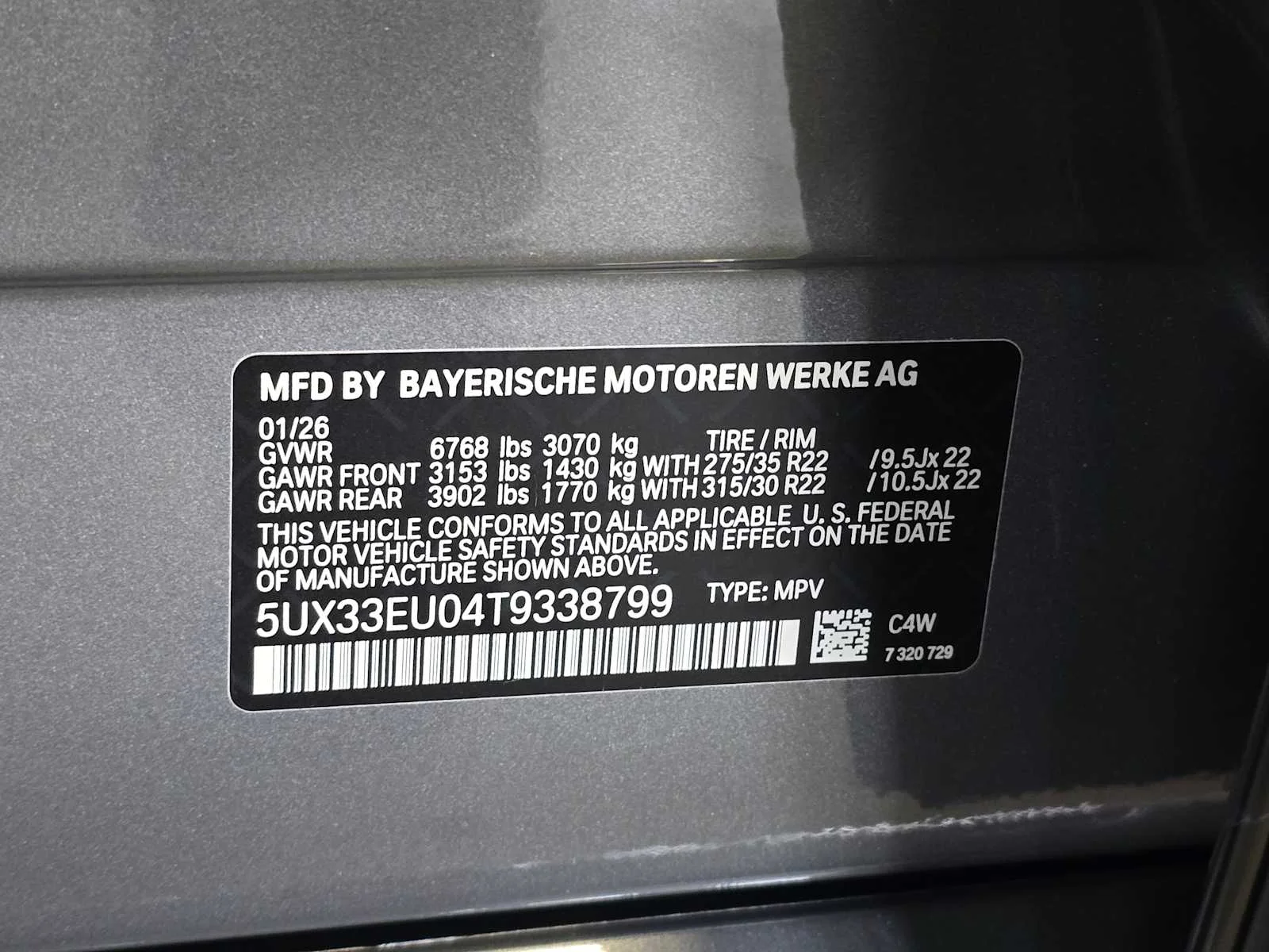 New 2026 Skyscraper Grey Metallic BMW M60i image 36