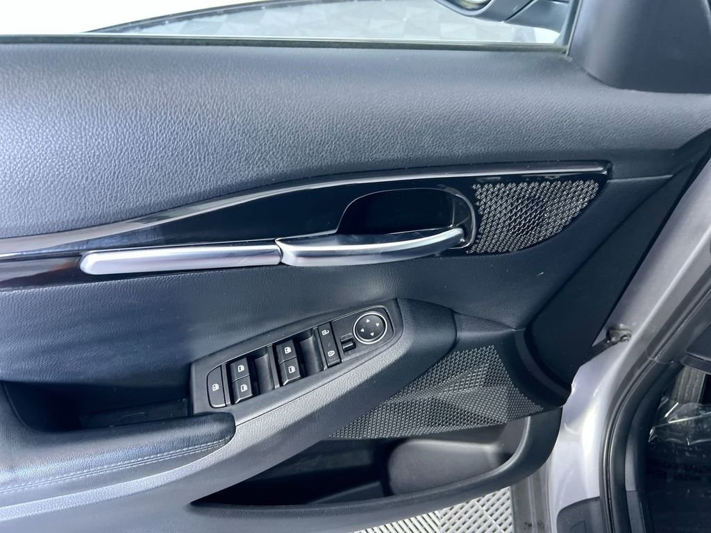 Used 2022 Gray Kia S image 10
