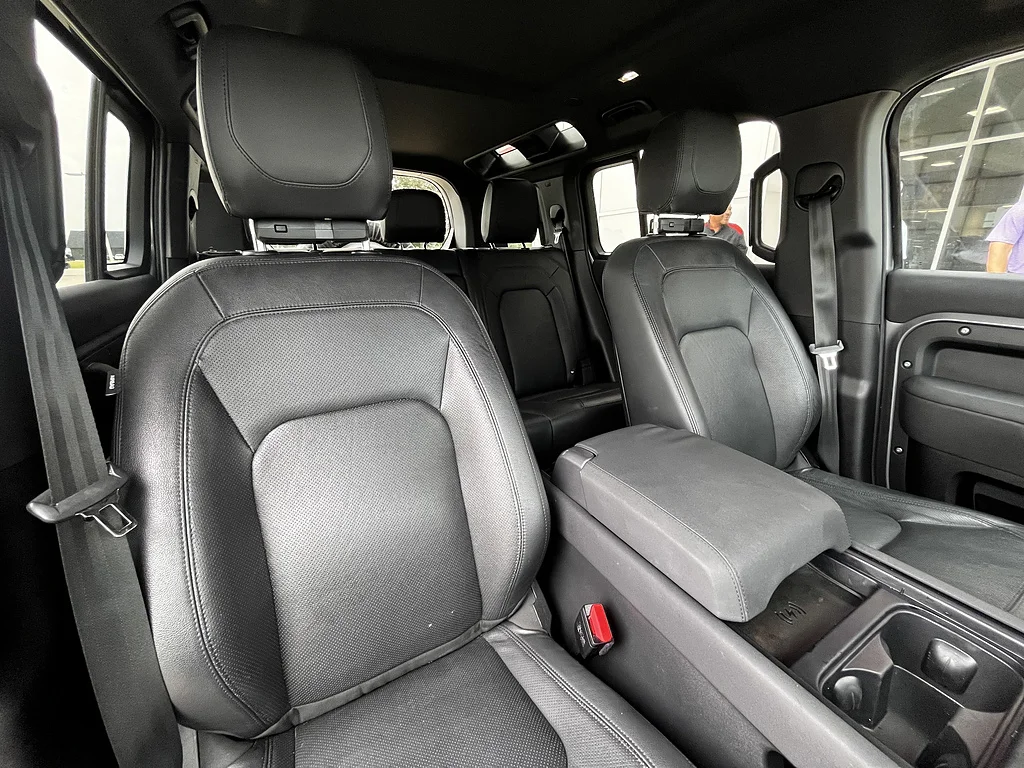 Used 2023 Eiger Grey Metallic Land Rover 110 S image 9