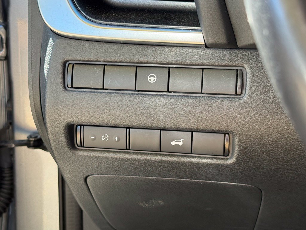 Used 2021 Gray Nissan SV image 14