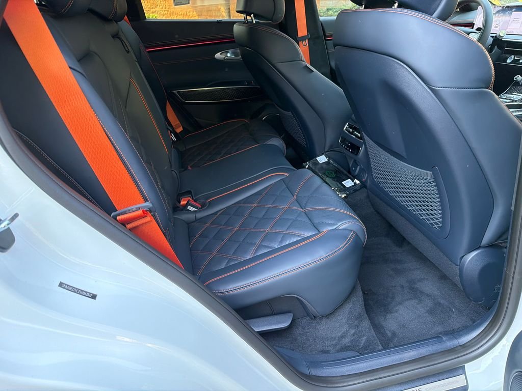 New 2026 White Genesis 3.5T SPORT PRESTIGE image 15