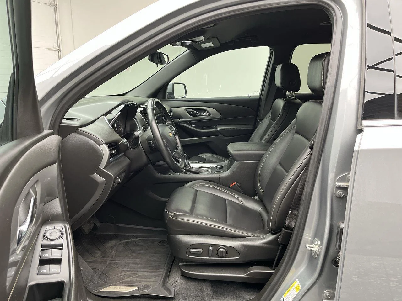 Certified Used 2023 Sterling Gray Metallic Chevrolet LT Leather image 3