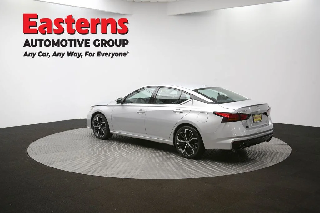 Used 2024 Silver Nissan 2.5 SR image 62