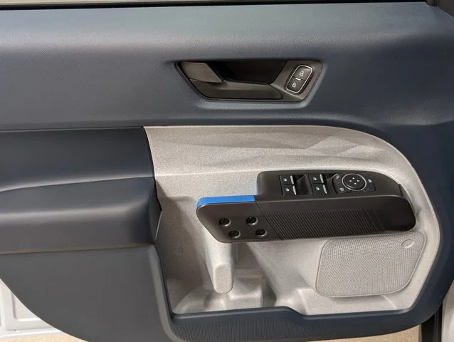 New 2026 Space White Metallic Ford XLT image 39