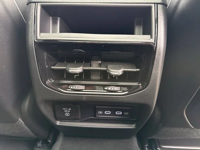 New 2027 Black Jeep Limited image 34