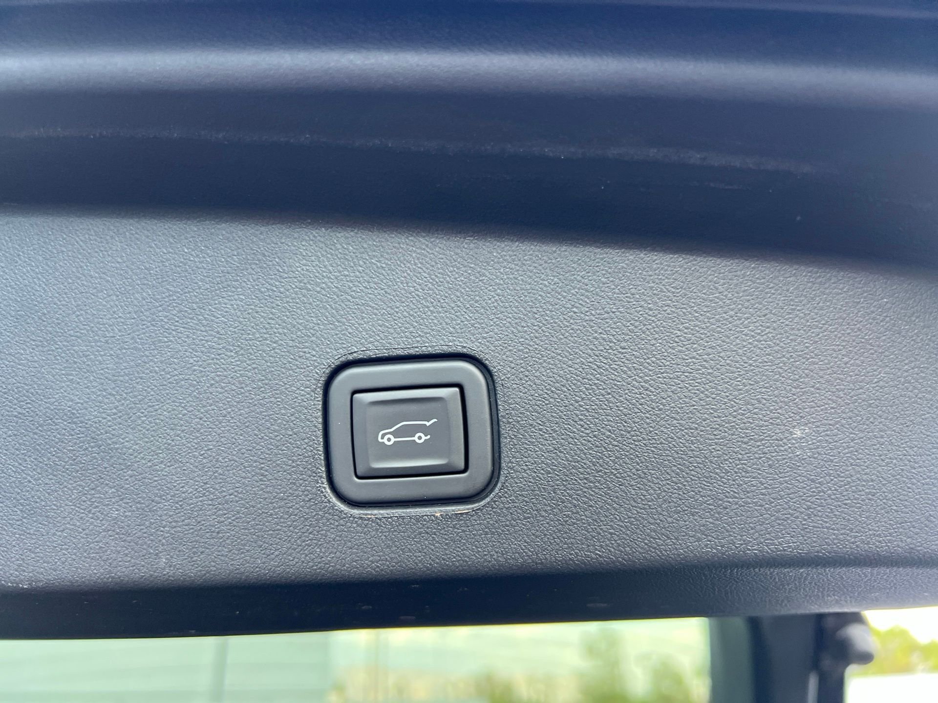 Used 2024 Black Cadillac Tech image 17