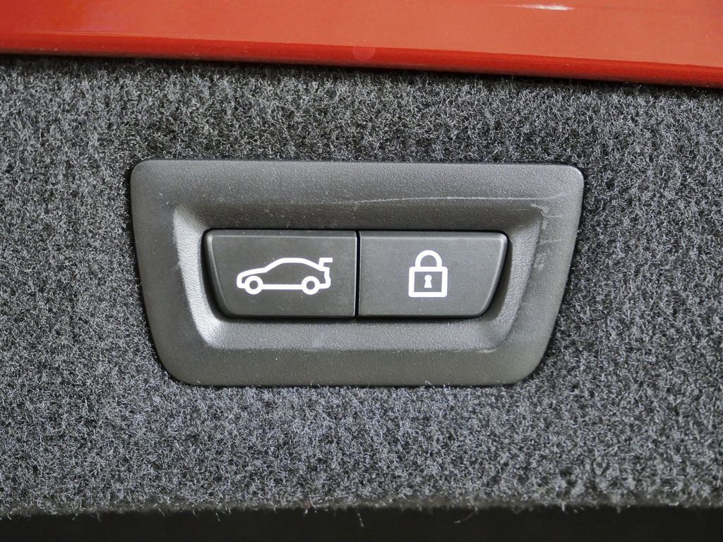 Used 2019 Orange BMW M850i xDrive image 27