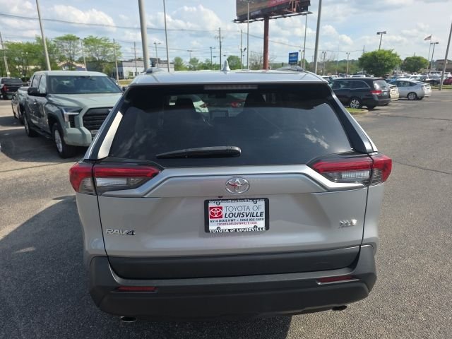 2024 Toyota RAV4 XLE - Photo 5