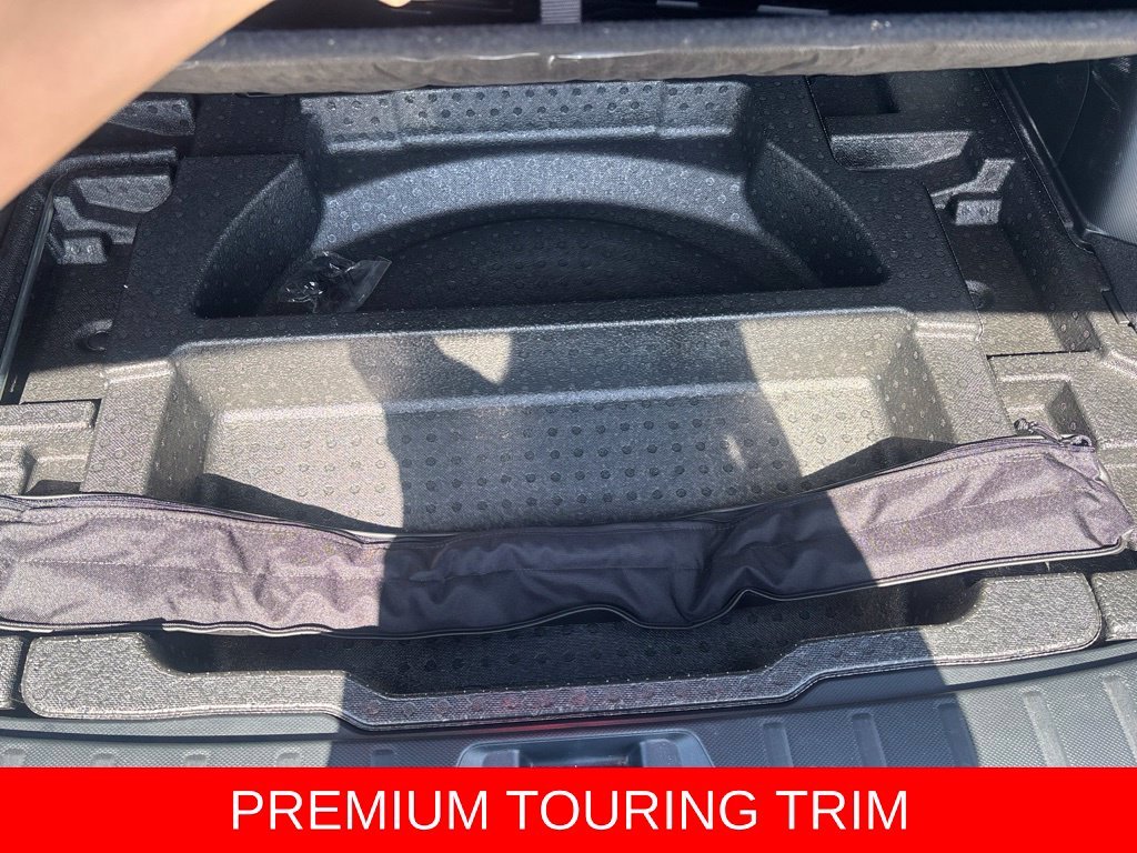 Used 2023 Ice Silver Metallic Subaru Touring image 25