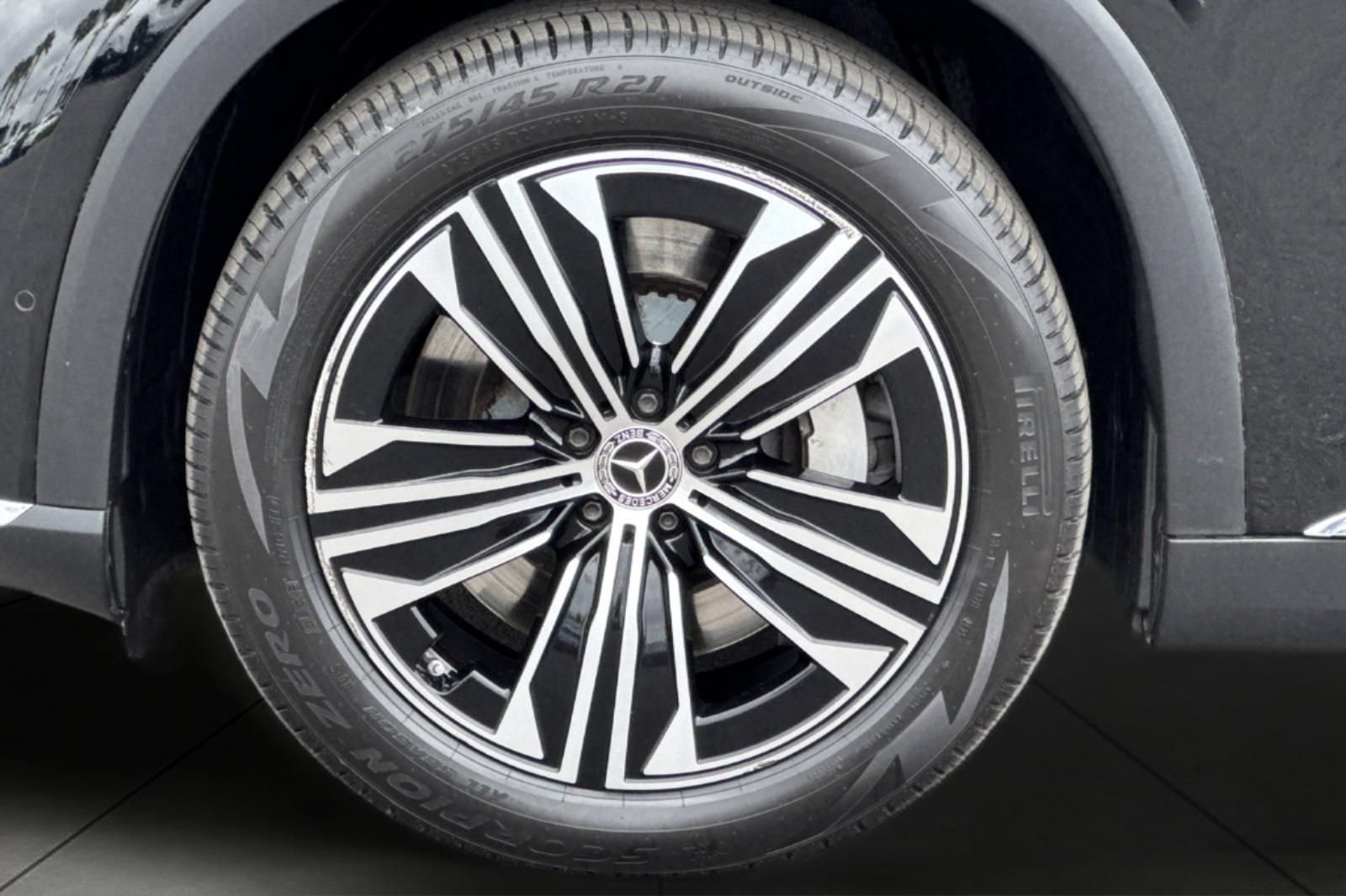 Certified Used 2023 Black Mercedes-Benz 450 image 5
