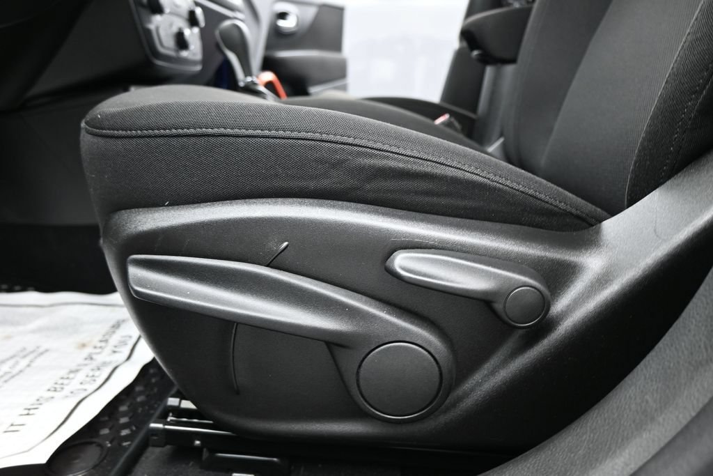 Used 2018 Jetset Blue Jeep Upland Edition image 11
