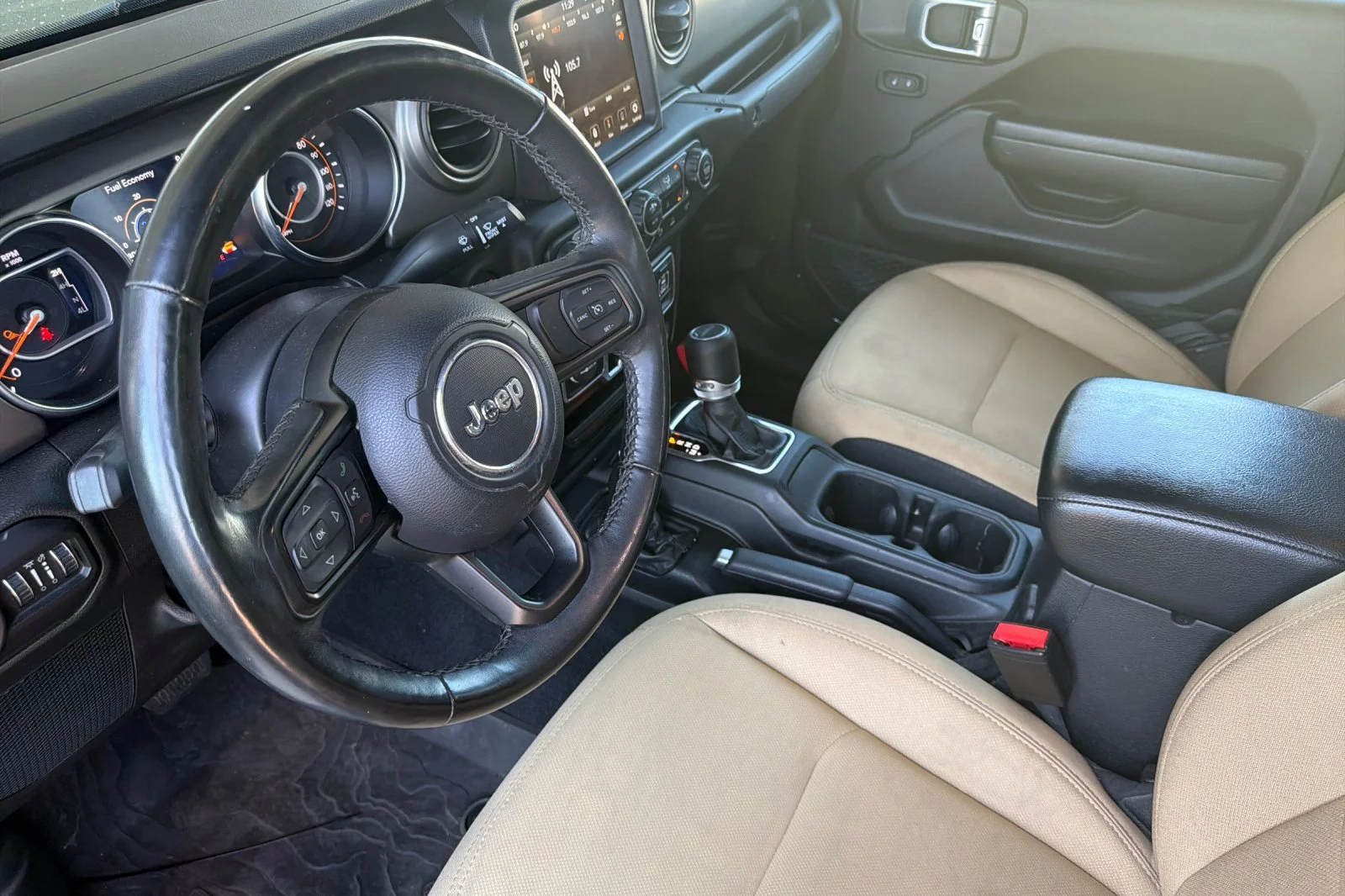 Used 2022 Green Jeep Willys image 12