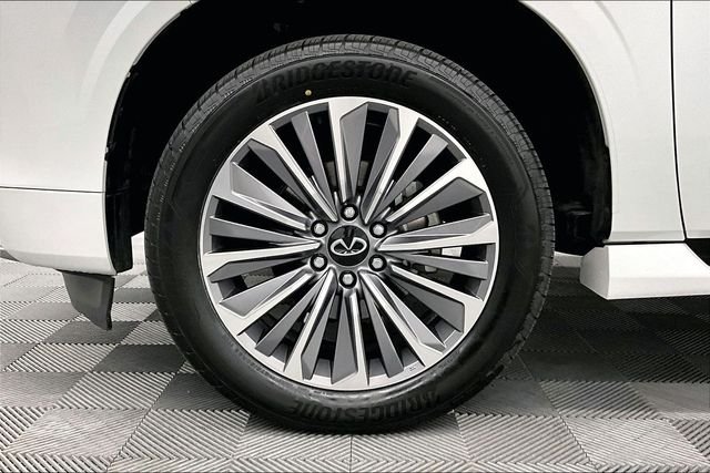 2025 INFINITI QX80 Sensory 4WD - Photo 10