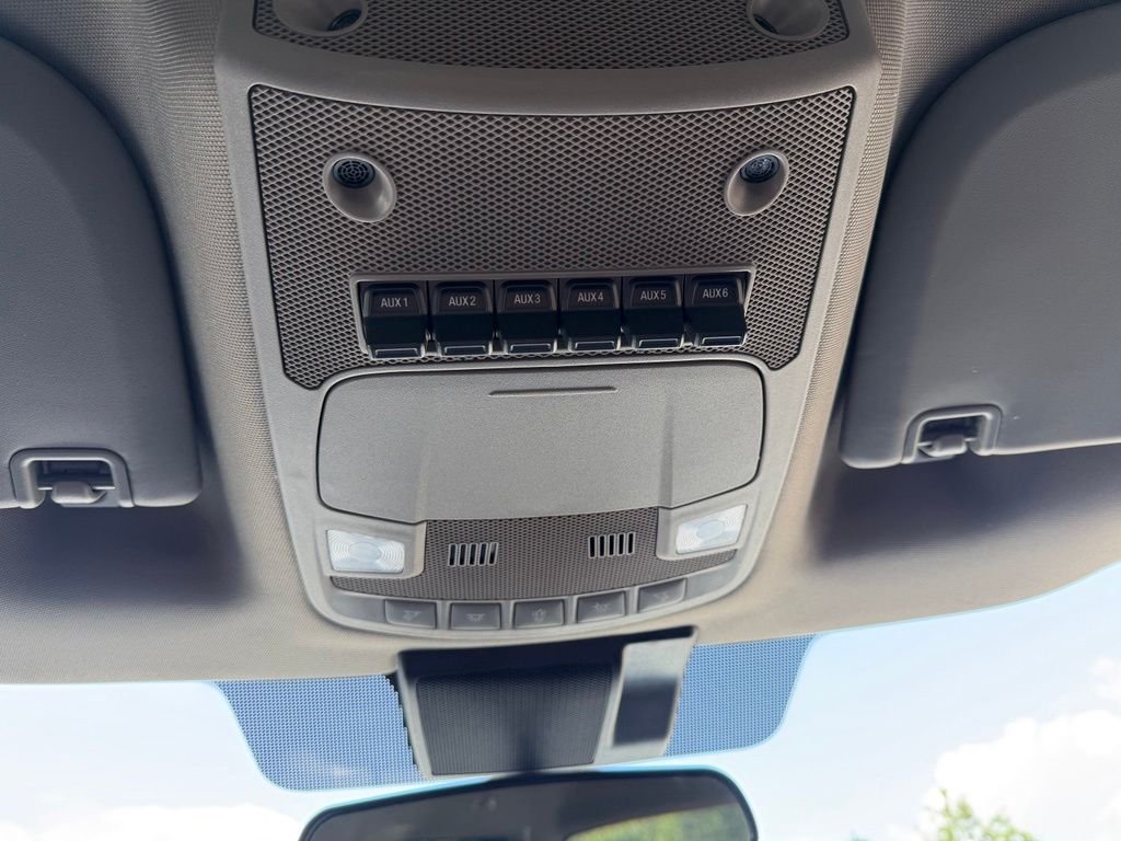 Used 2021 White Ford XL image 25