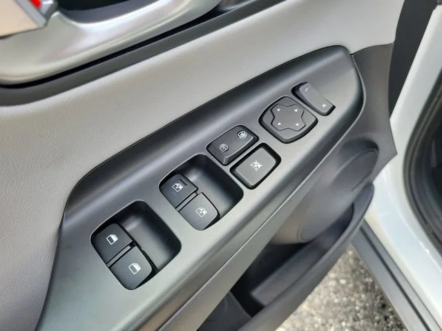 2022 Hyundai Kona Limited - Photo 21