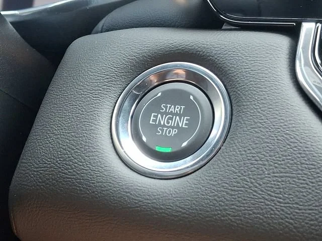 New 2026 Summit White GMC Elevation image 17