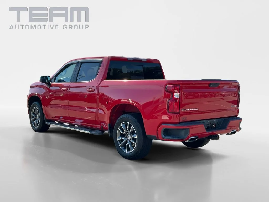 Used 2019 RED HOT Chevrolet RST image 5