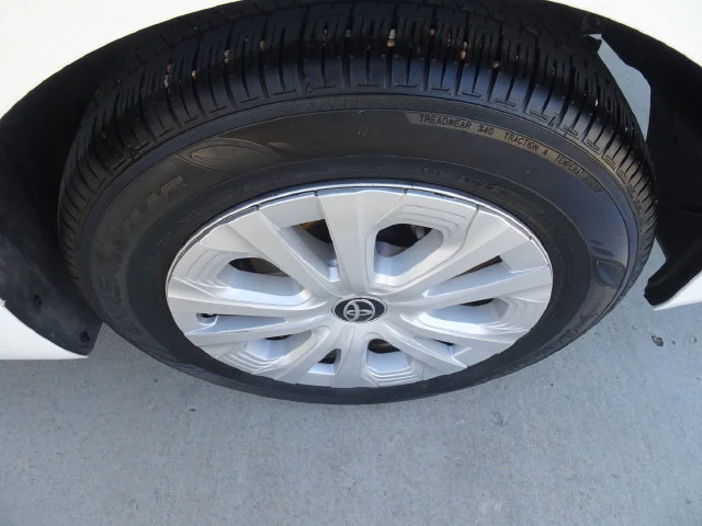 Used 2020 Super White Toyota LE image 10