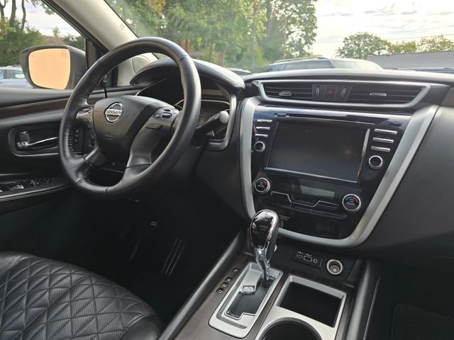Used 2020 Pearl White Tricoat Nissan Platinum image 11