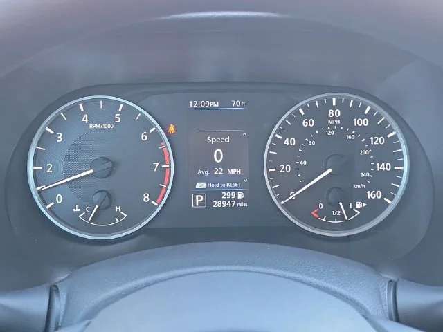 Used 2022 Gray Nissan S image 25