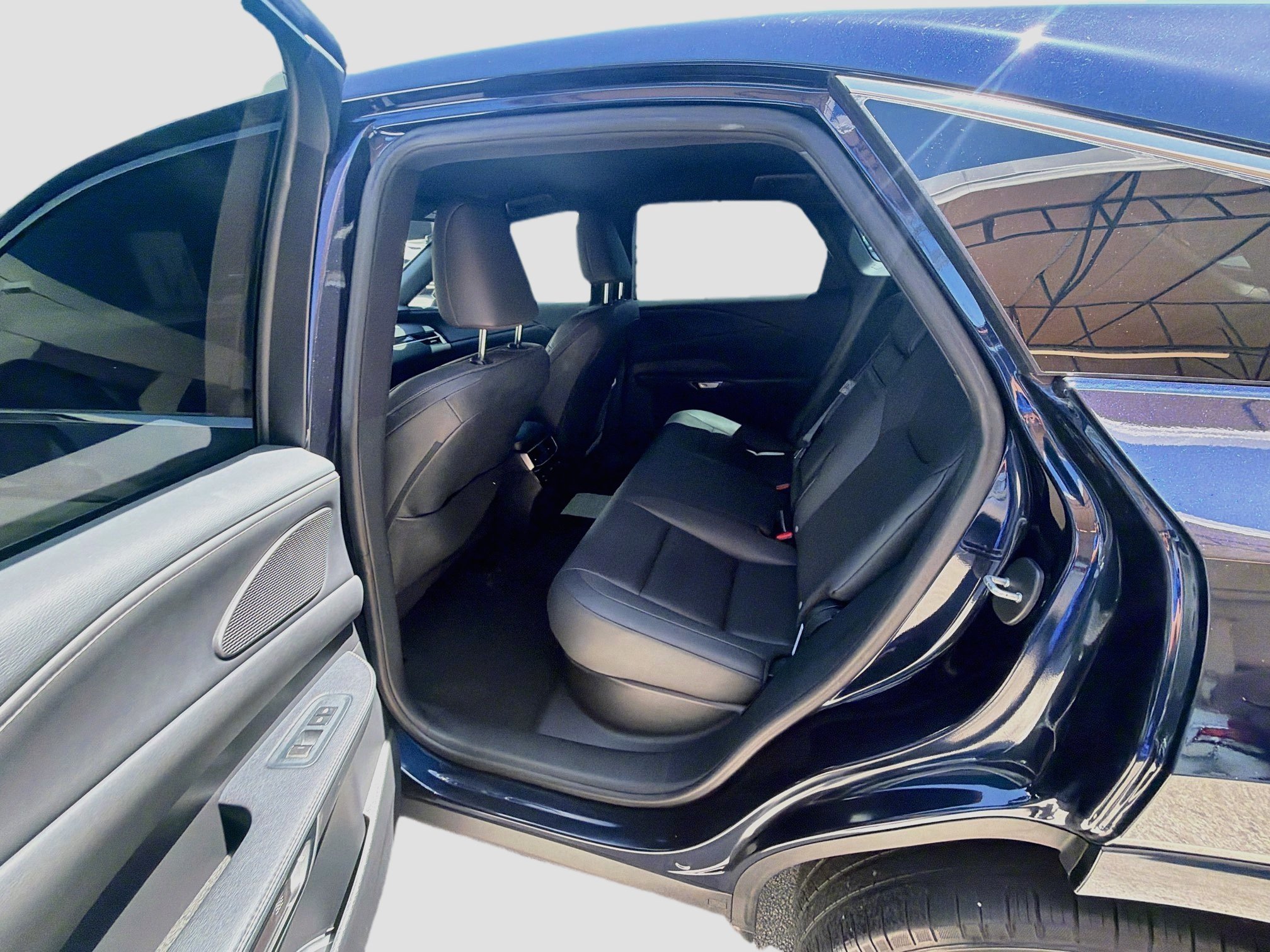 Used 2024 Mica Lexus RX 350 image 21