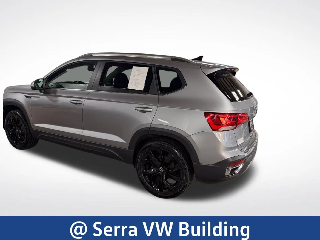 Used 2023 Silver Volkswagen 1.5T SE image 3
