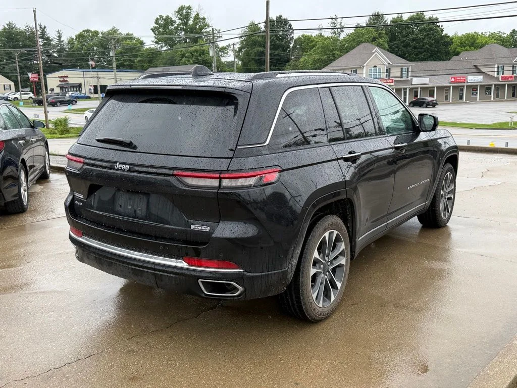 Used 2023 Black Jeep Overland image 6