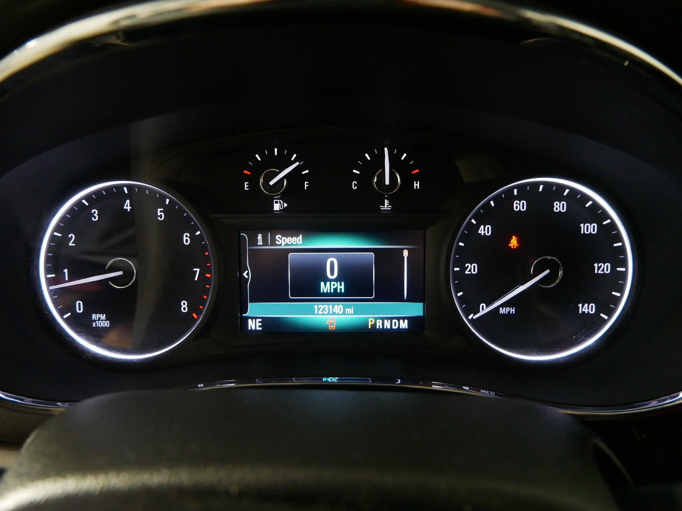 Used 2018 Ebony Twilight Metallic Buick Essence image 21