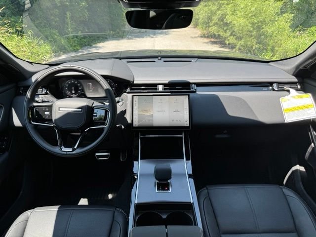 New 2026 Santorini Black Land Rover P250 Base image 21