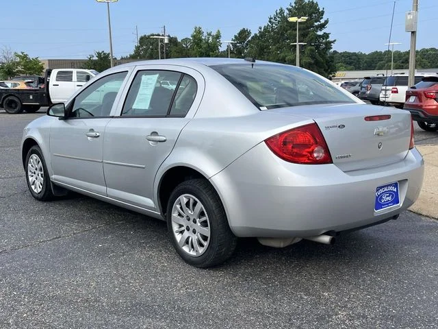 Used 2010 Silver Chevrolet LS image 5