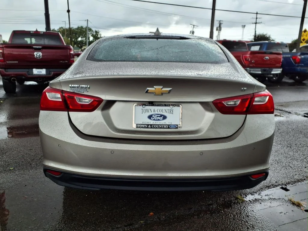 Used 2025 Gray Chevrolet LT image 20