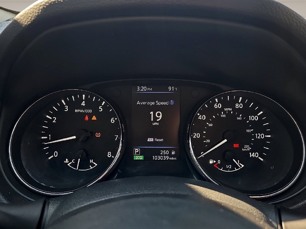 Used 2019 Silver Nissan SL image 23