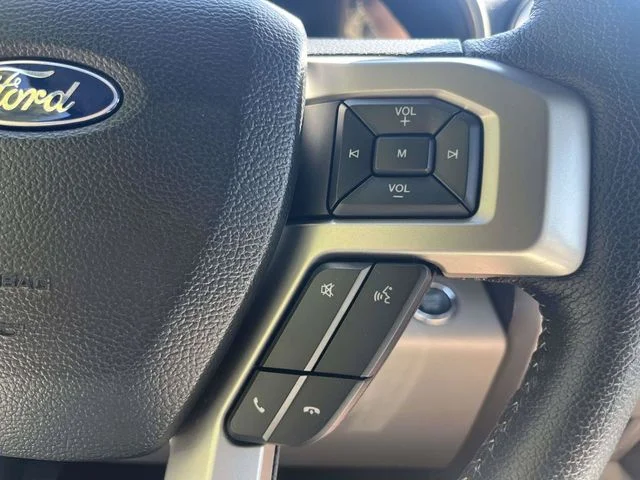 Used 2016 Blue Jeans Metallic Ford Lariat image 26