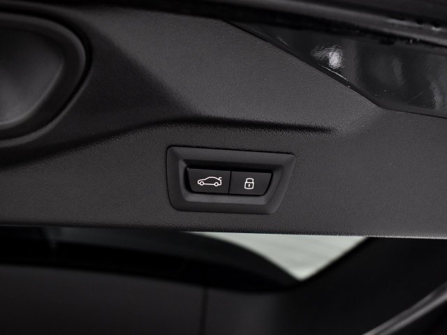 Used 2025 Gray BMW M60i image 52