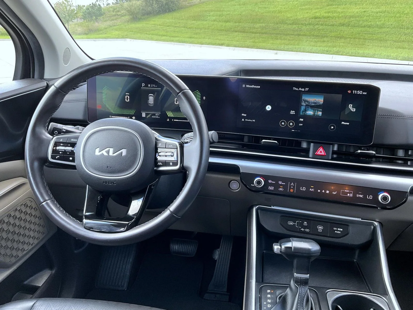 Used 2025 Black Kia LXS image 14