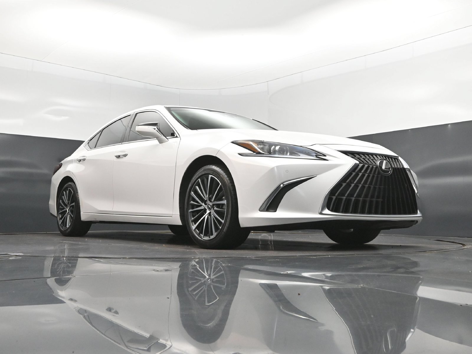 Certified Used 2024 White Lexus 350 image 44