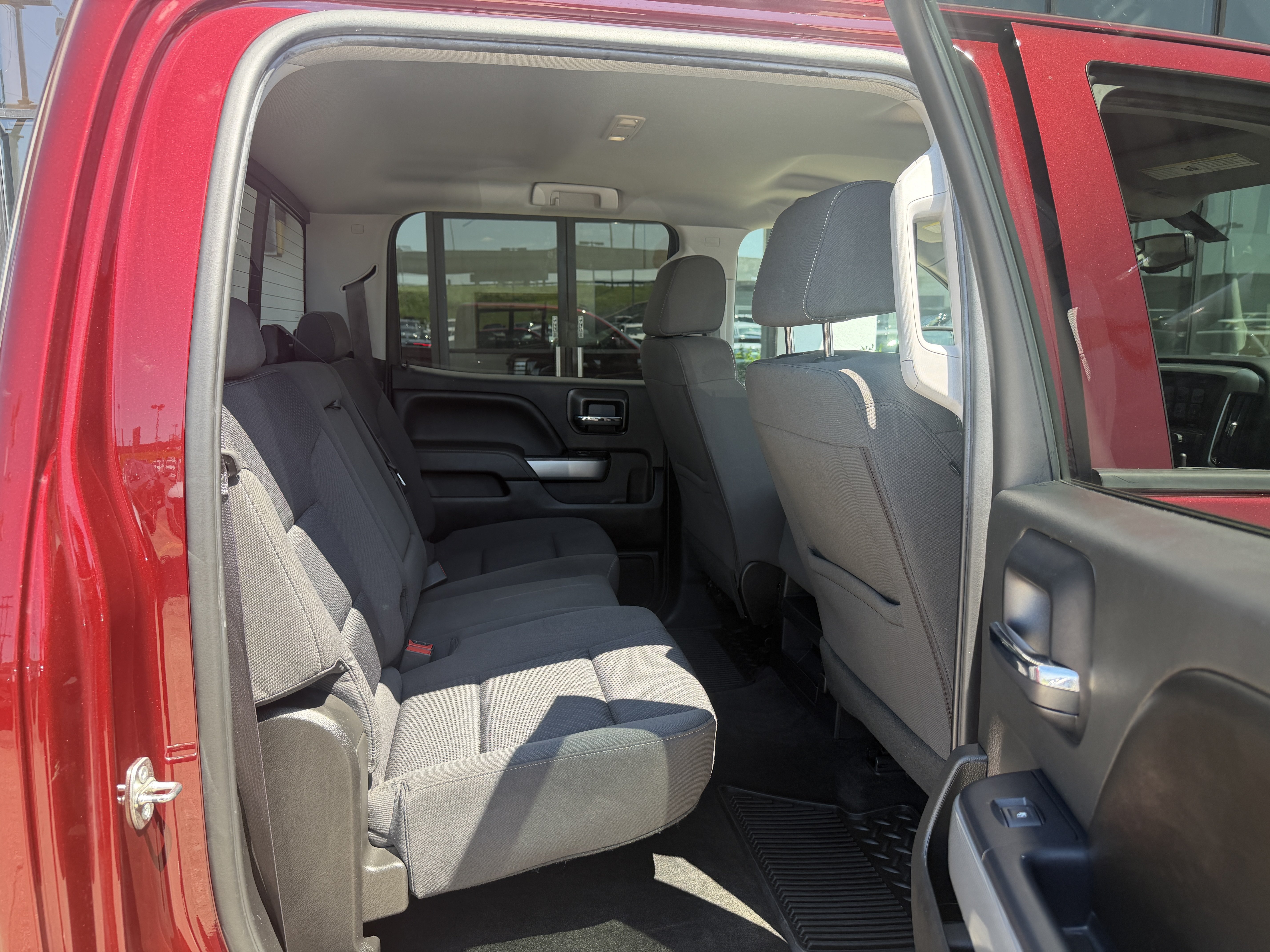 Used 2017 Siren Red Tintcoat Chevrolet LT image 26