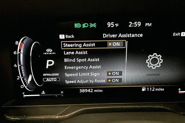 Used 2022 Graphite Shadow INFINITI LUXE image 35