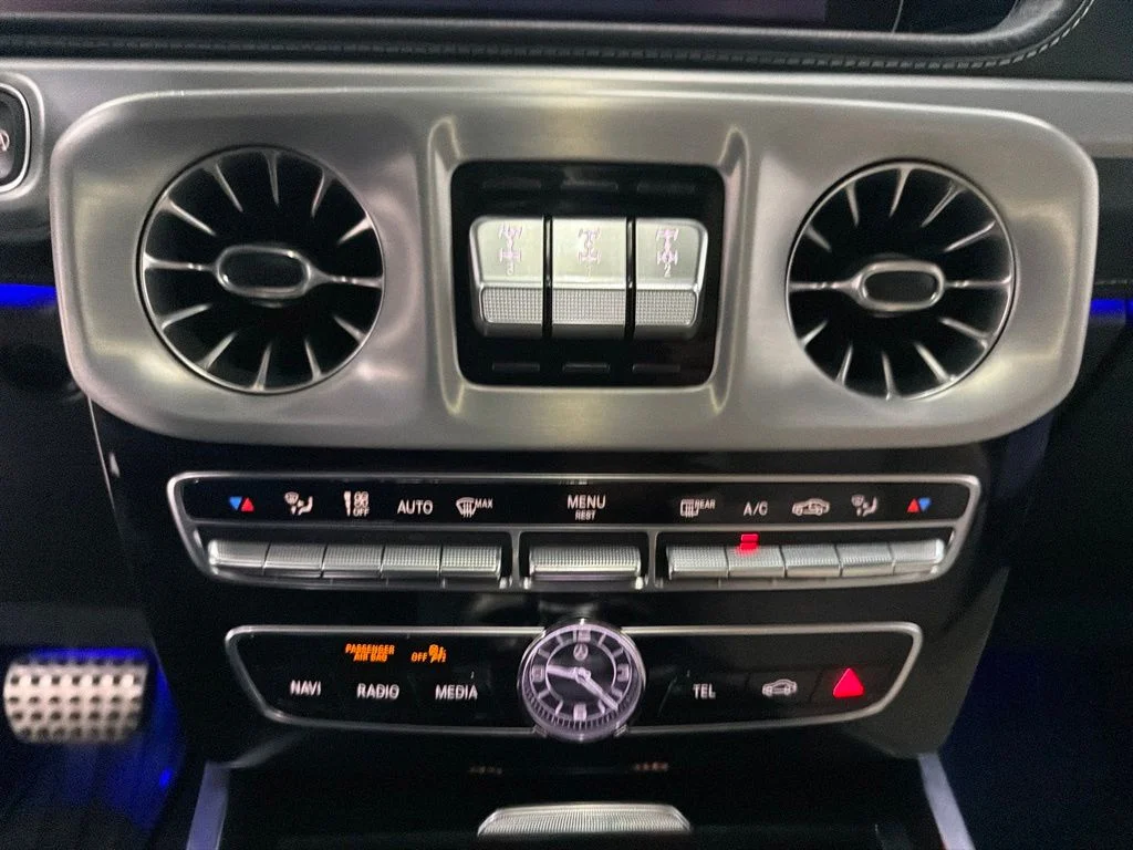 Used 2020 Black Mercedes-Benz G 550 image 17