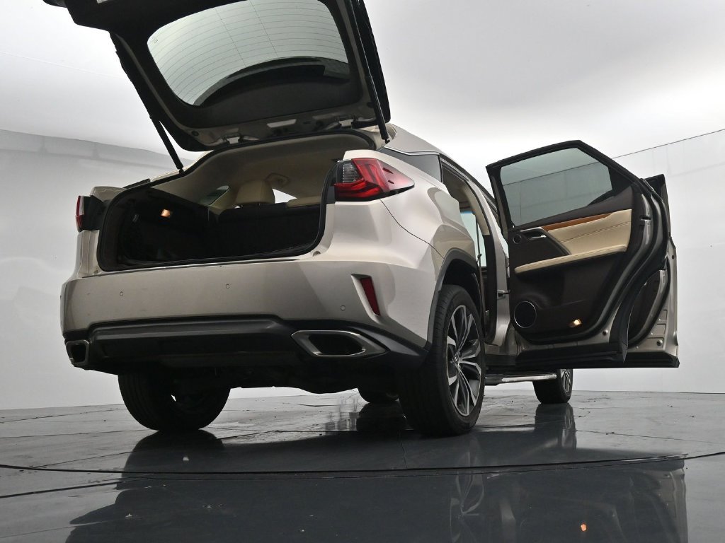 Used 2016 Beige Lexus 350 image 30