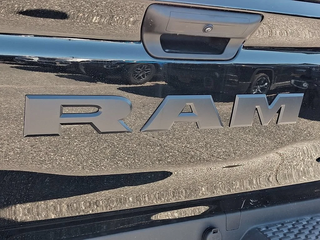 New 2026 Diamond Black Crystal Pearlcoat Ram Express image 21