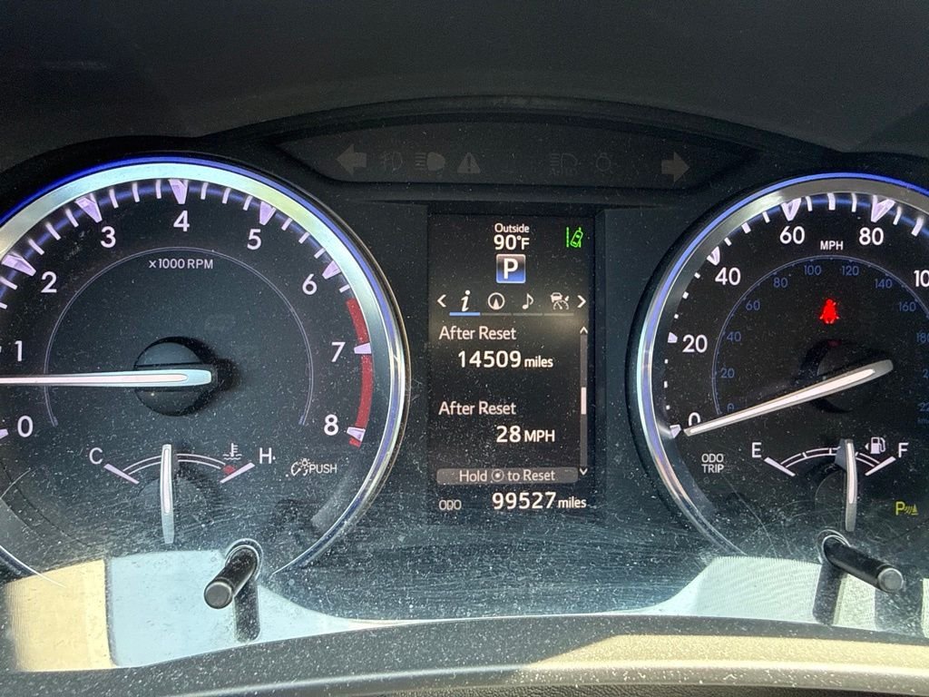Used 2014 Silver Toyota Limited image 3