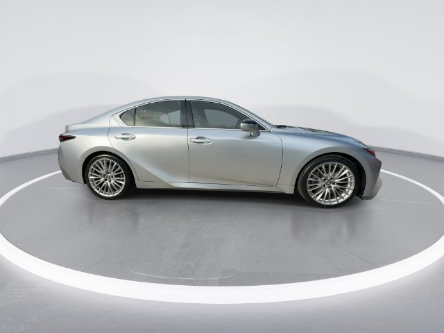 2025 Lexus IS 300 - Photo 9
