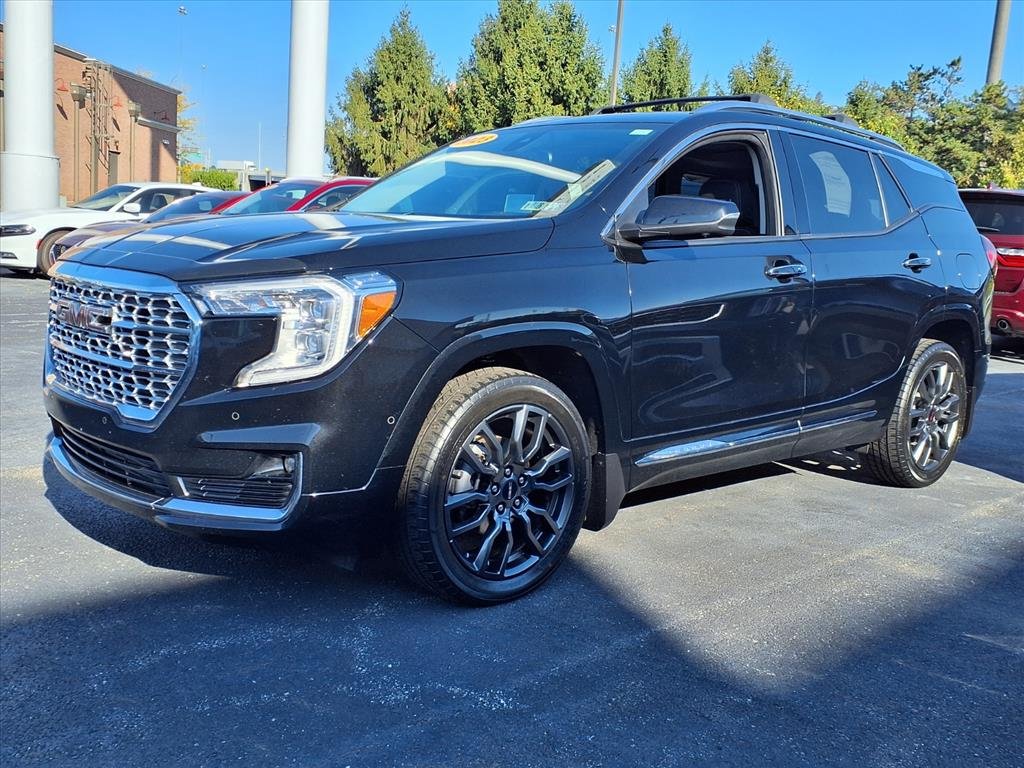 2023 GMC Terrain Denali AWD's photo