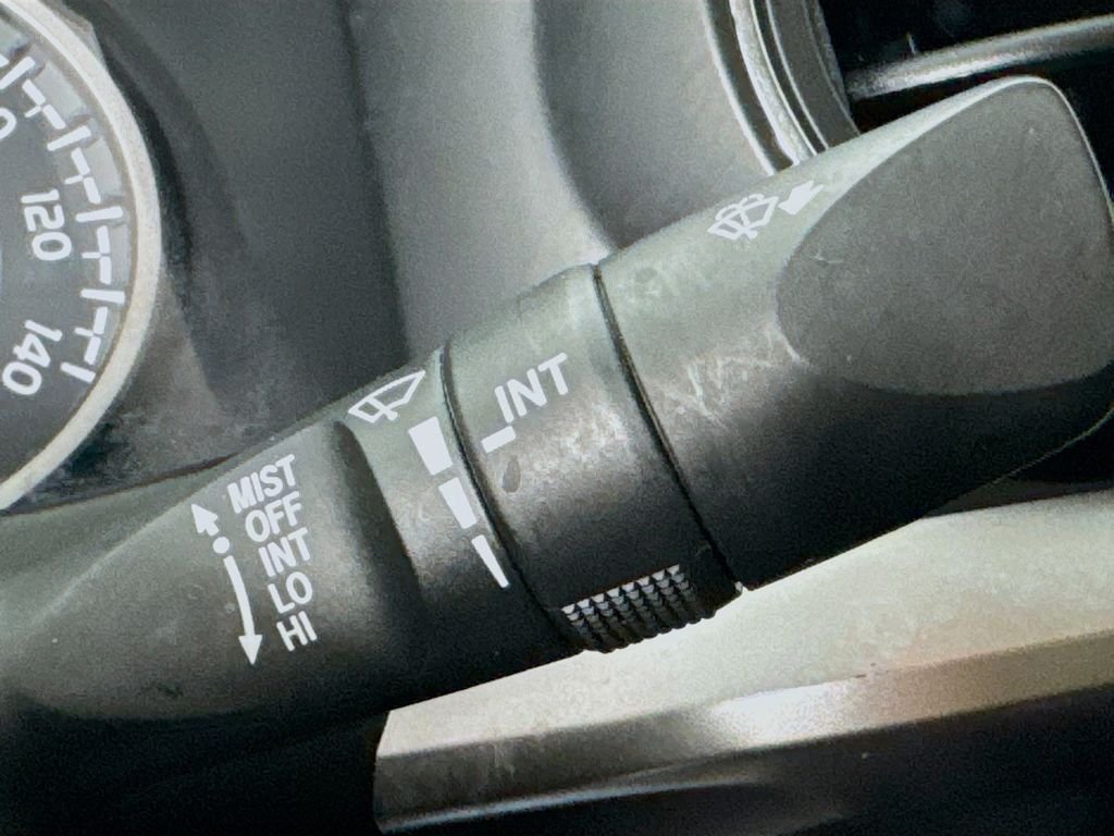 Used 2022 White Toyota SR5 image 14