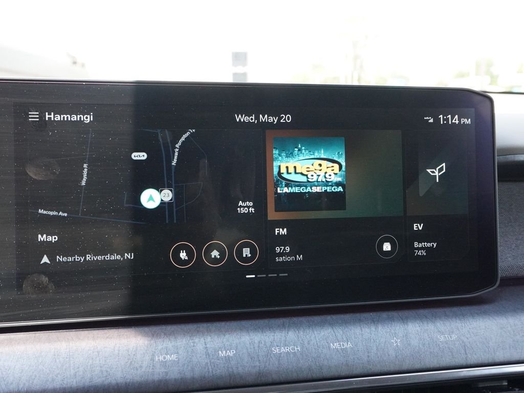 Used 2024 Black Kia Land image 58