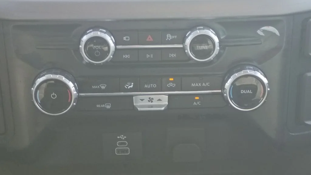 Used 2025 White Ford XLT image 22