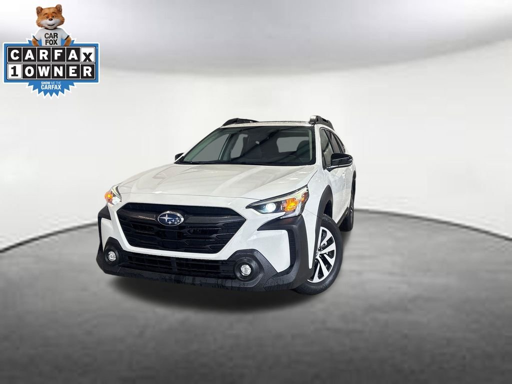 2025 Subaru Outback Premium's photo