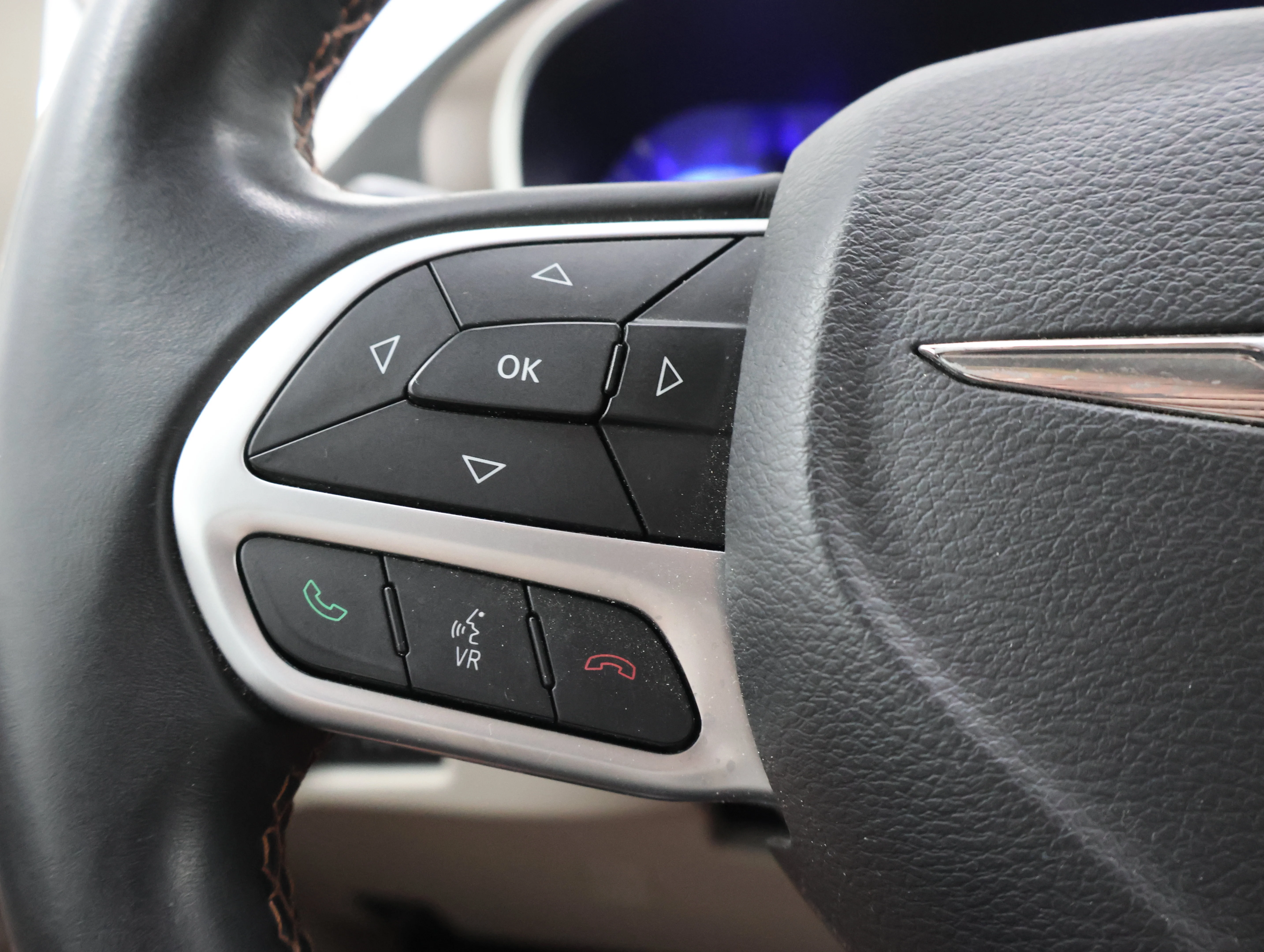 Used 2017 Jazz Blue Pearlcoat Chrysler Touring L image 16