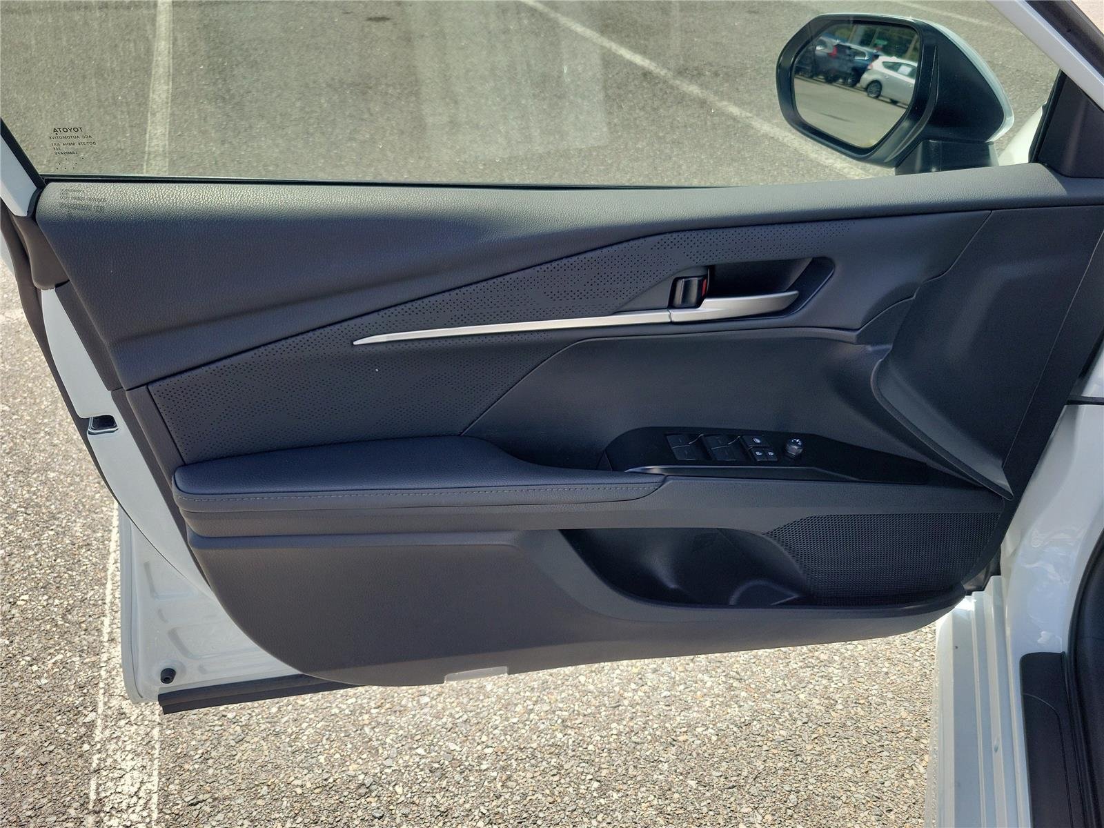 Used 2026 Wind Chill Pearl Toyota XSE image 15